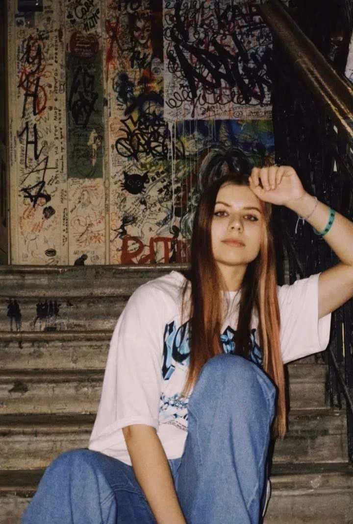 Karina — photo 4