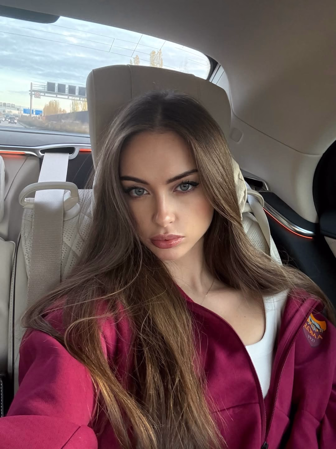 Elena — photo 3